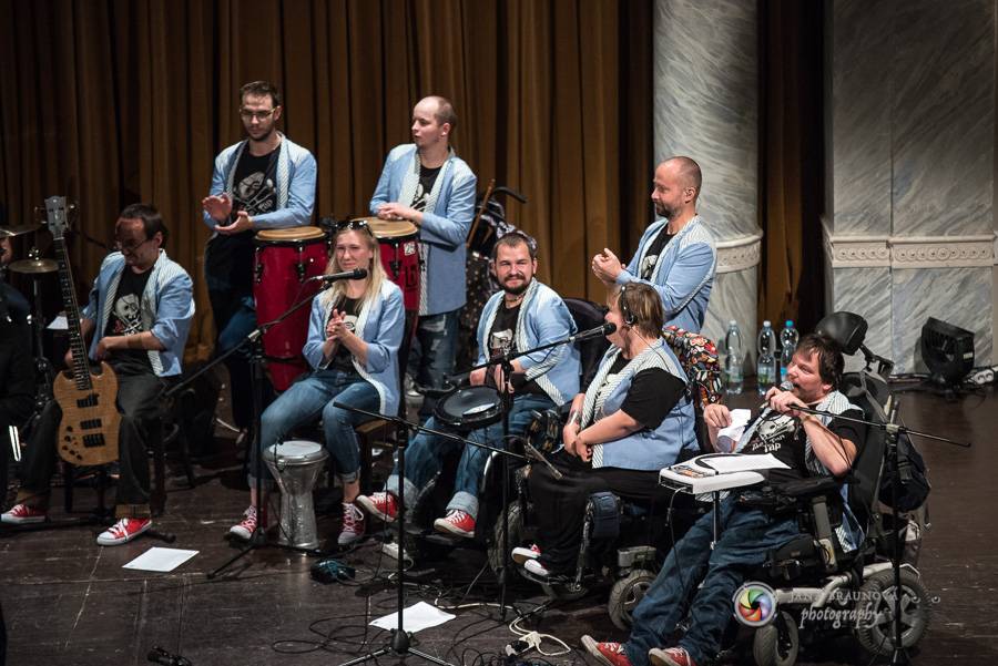 Fenomenální The Tap Tap odehráli benefiční koncert pro plzeňský Hospic svatého Lazara v Plzni