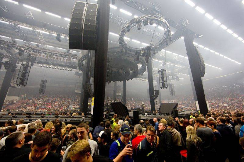 Kabát vyprodal halu i v Českých Budějovicích