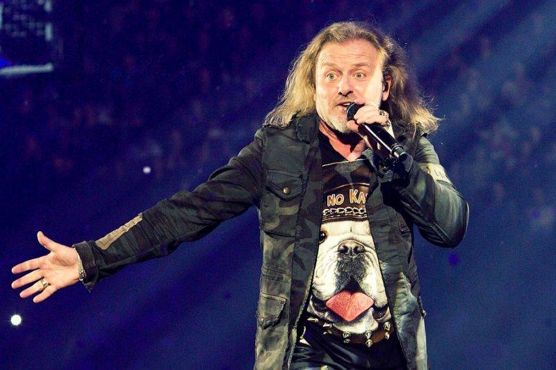 Kabát vyprodal halu i v Českých Budějovicích