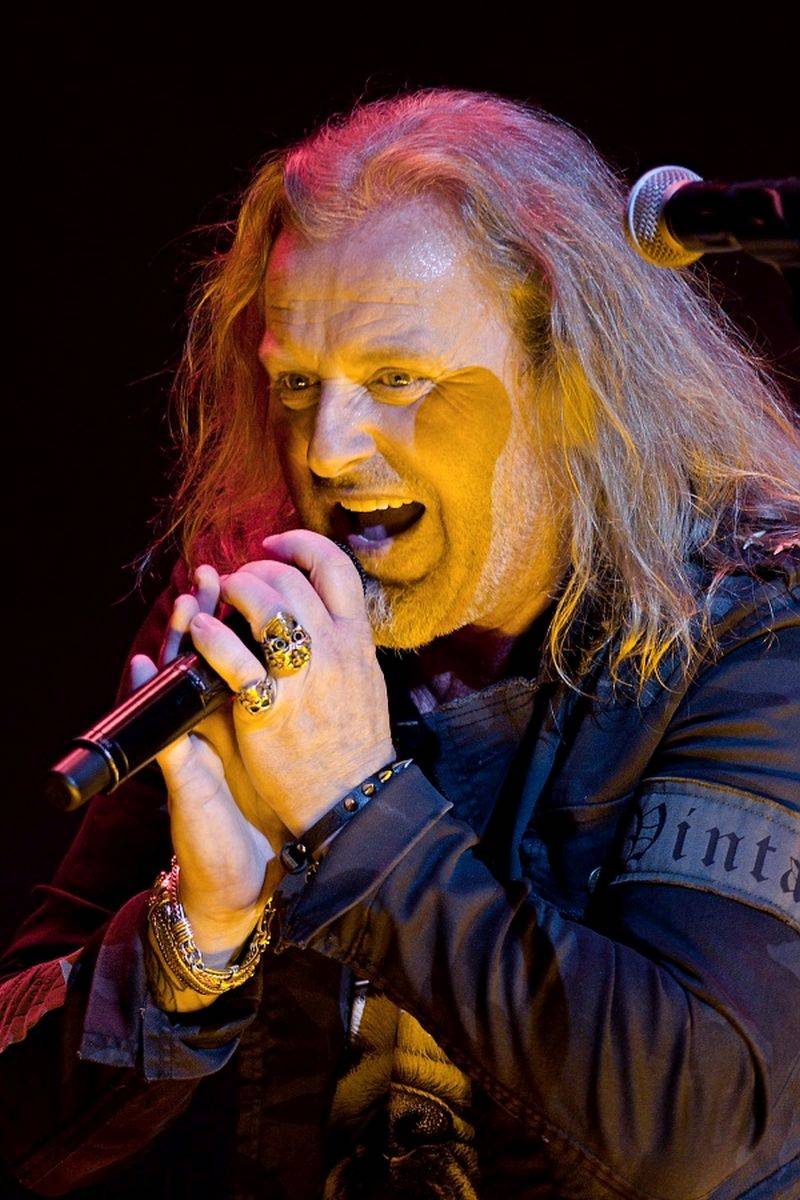 Kabát vyprodal halu i v Českých Budějovicích