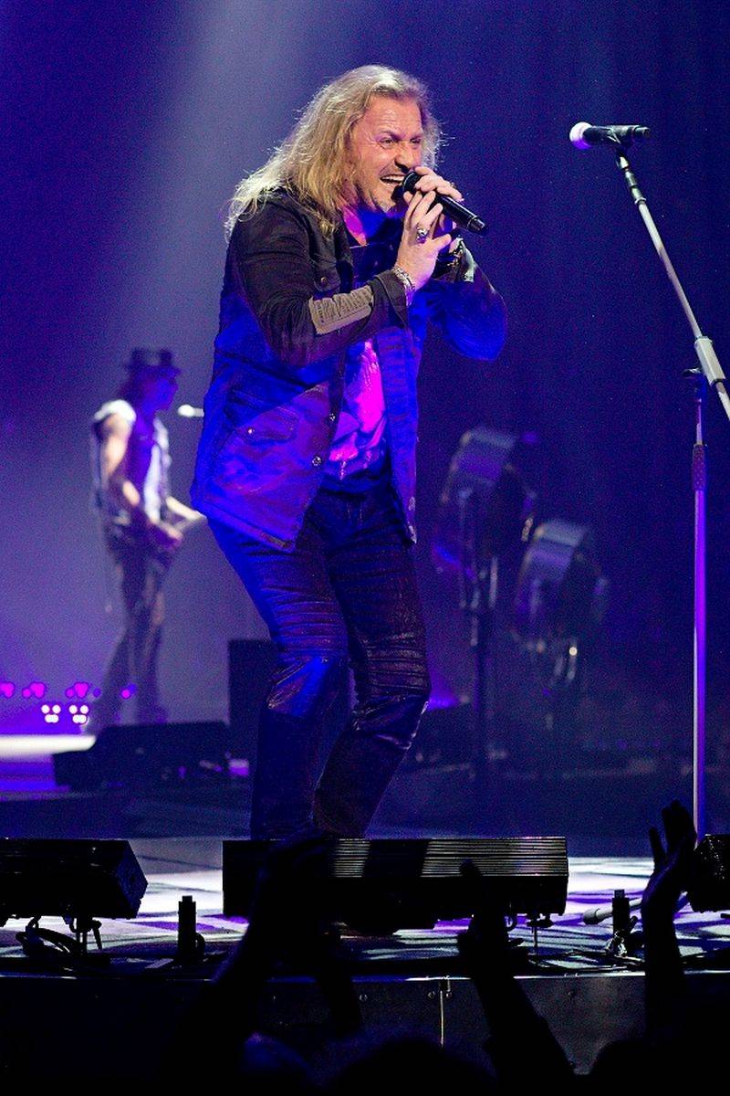 Kabát vyprodal halu i v Českých Budějovicích