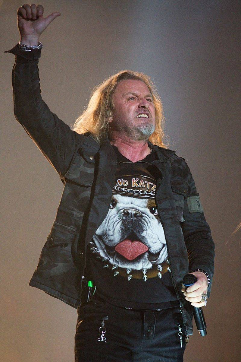 Kabát vyprodal halu i v Českých Budějovicích