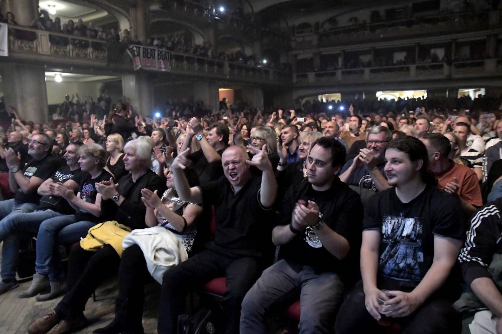 Sweet připomněli v Lucerně slavnou glamrockovou éru