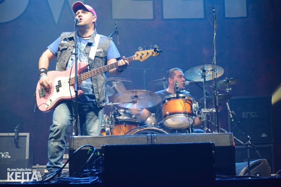 Sweet v Praze zvedali fanoušky ze sedadel