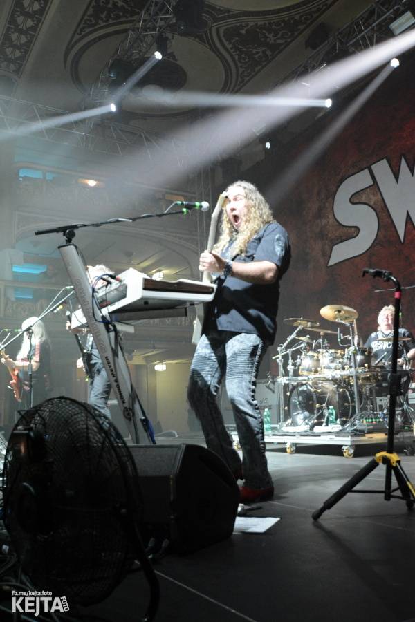 Sweet v Praze zvedali fanoušky ze sedadel