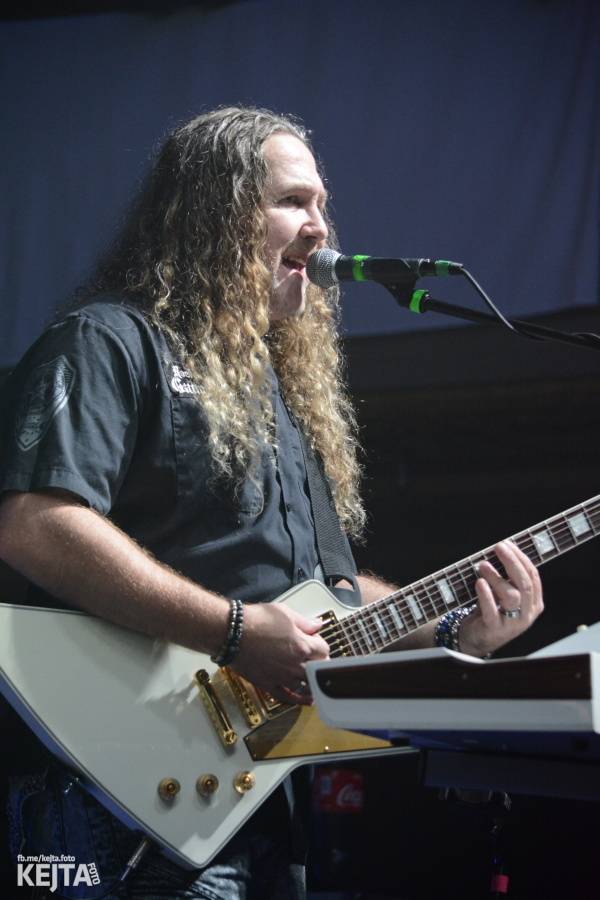 Sweet v Praze zvedali fanoušky ze sedadel