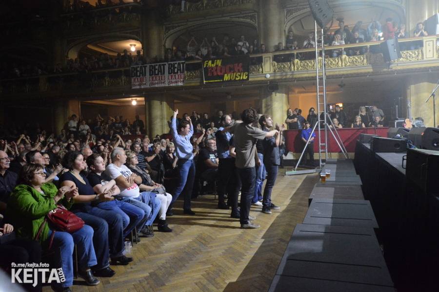 Sweet v Praze zvedali fanoušky ze sedadel