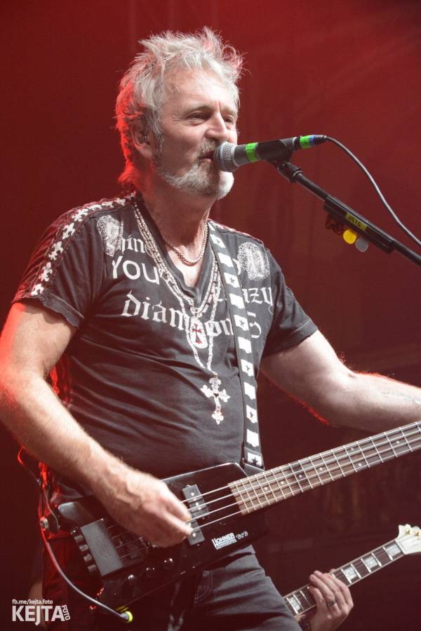 Sweet v Praze zvedali fanoušky ze sedadel