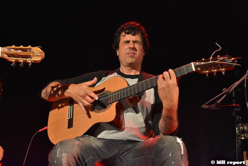 Master Guitar hráli v plzeňské Šeříkovce slavné rockové hity od Iron Maiden, Helloween i Metalliky