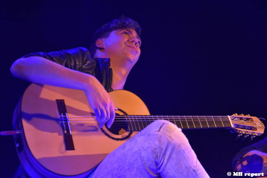 Master Guitar hráli v plzeňské Šeříkovce slavné rockové hity od Iron Maiden, Helloween i Metalliky