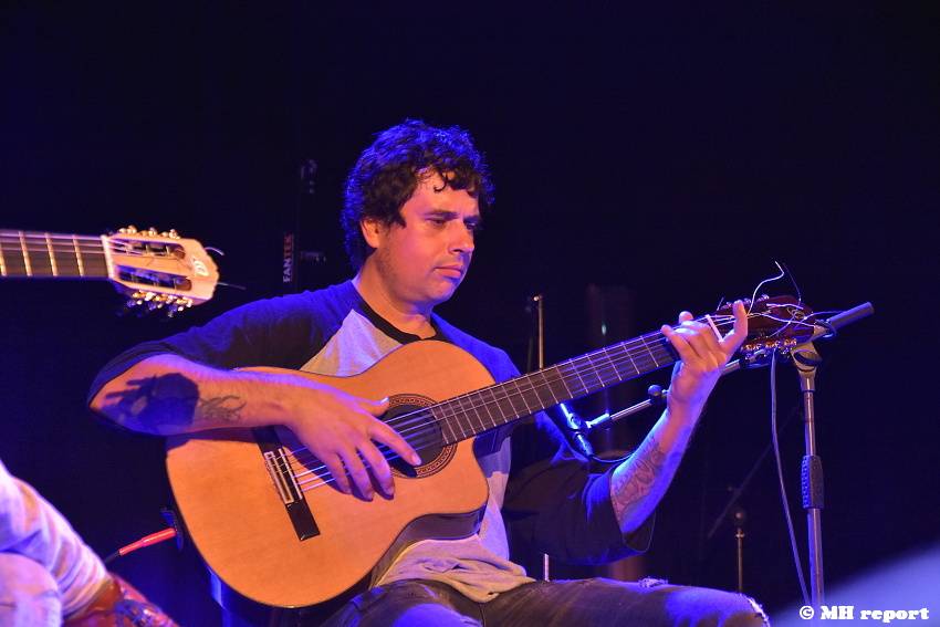 Master Guitar hráli v plzeňské Šeříkovce slavné rockové hity od Iron Maiden, Helloween i Metalliky