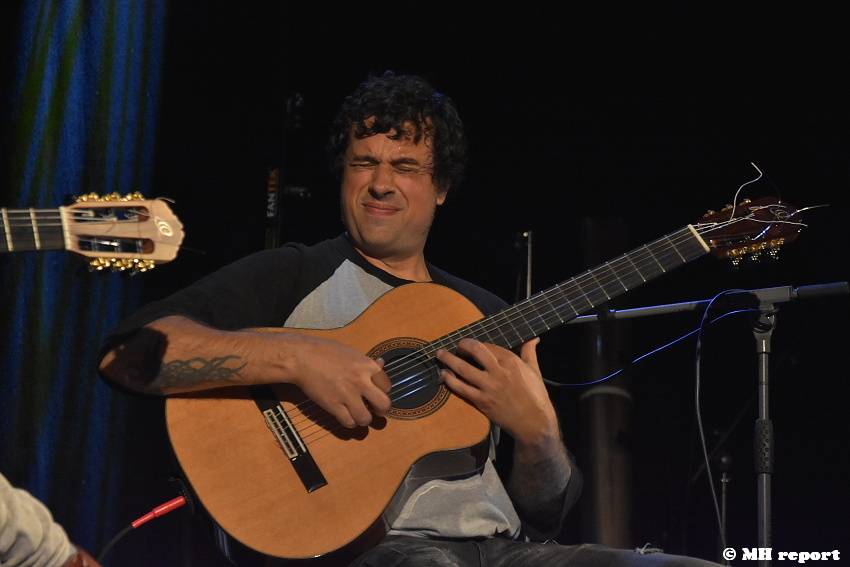 Master Guitar hráli v plzeňské Šeříkovce slavné rockové hity od Iron Maiden, Helloween i Metalliky