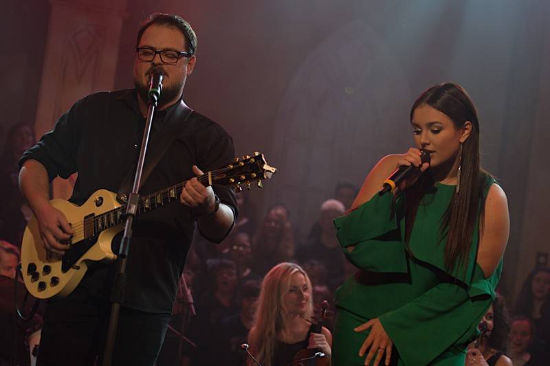 Světlo pro Světlušku rozsvítili Marek Ztracený, Anna K., Lenny nebo Ewa Farna a David Stypka