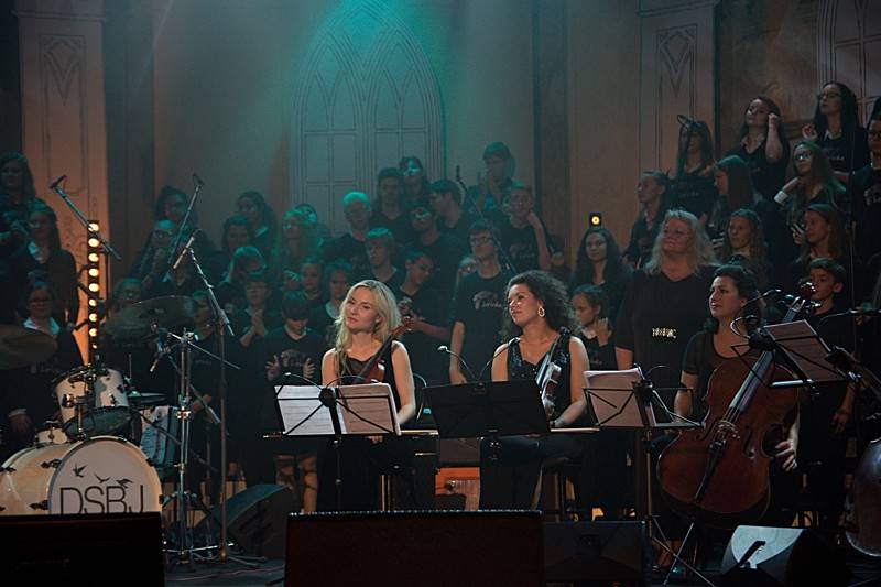 Světlo pro Světlušku rozsvítili Marek Ztracený, Anna K., Lenny nebo Ewa Farna a David Stypka