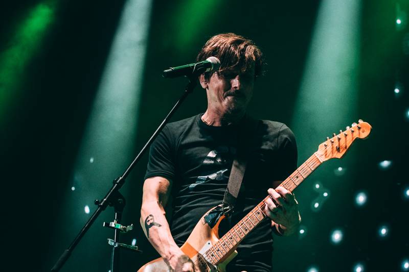 LIVE: Chinaski zahájili své dosud největší turné ve vyprodané Ostravar aréně