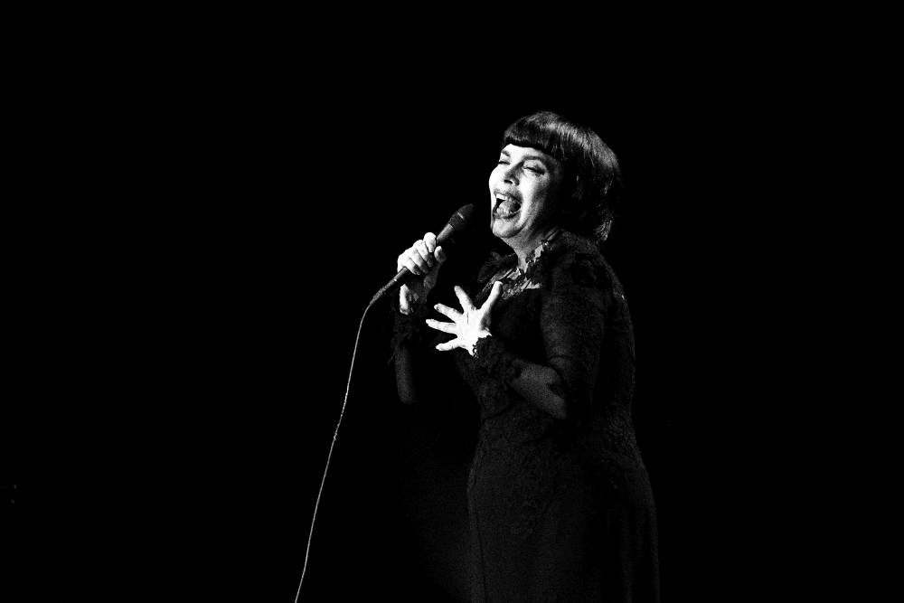 Mireille Mathieu po roce opět v Praze: Francouzské šansony zněly Kongresovým centrem