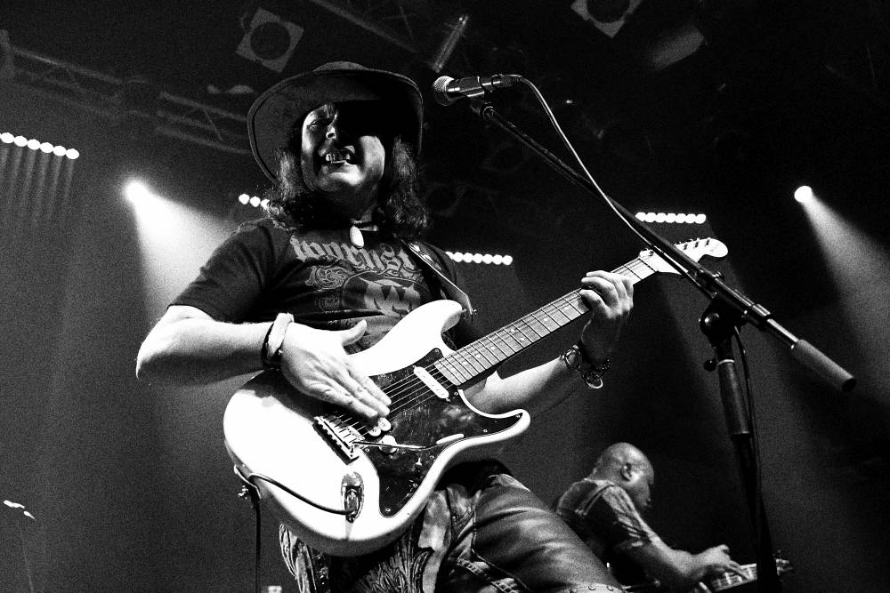 Bluefest se po roce vrátil do Lucerna Music Baru, zahráli Kenny Neal nebo Anthony Gomes