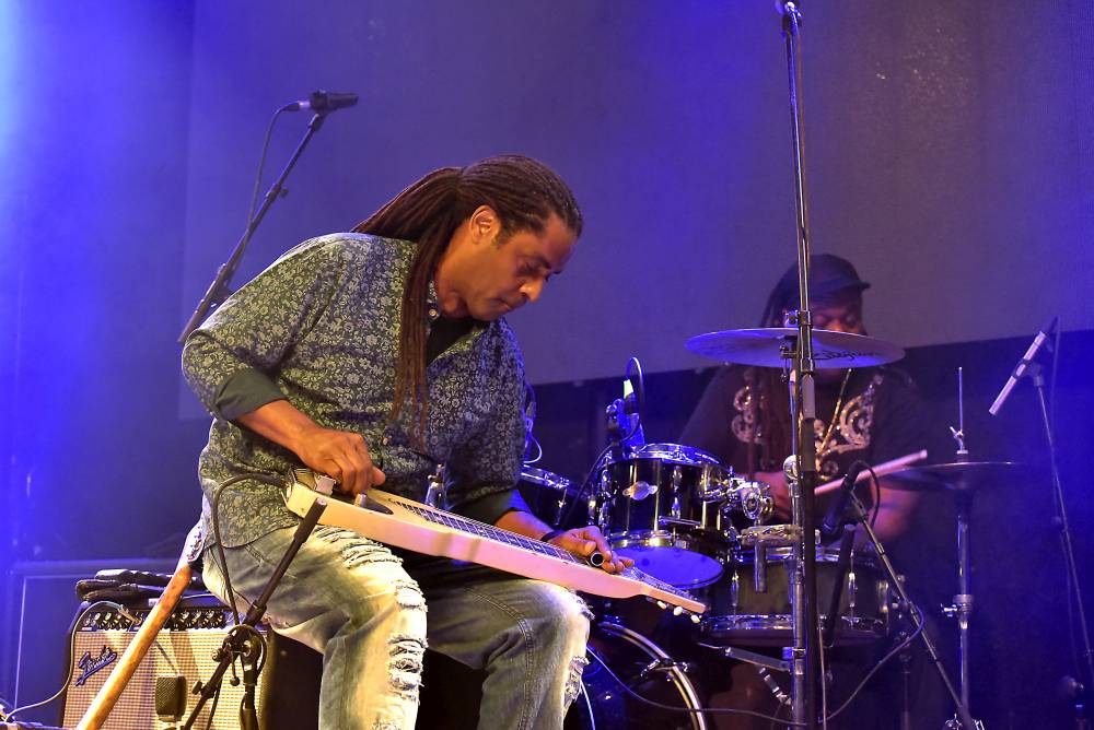 Bluefest se po roce vrátil do Lucerna Music Baru, zahráli Kenny Neal nebo Anthony Gomes