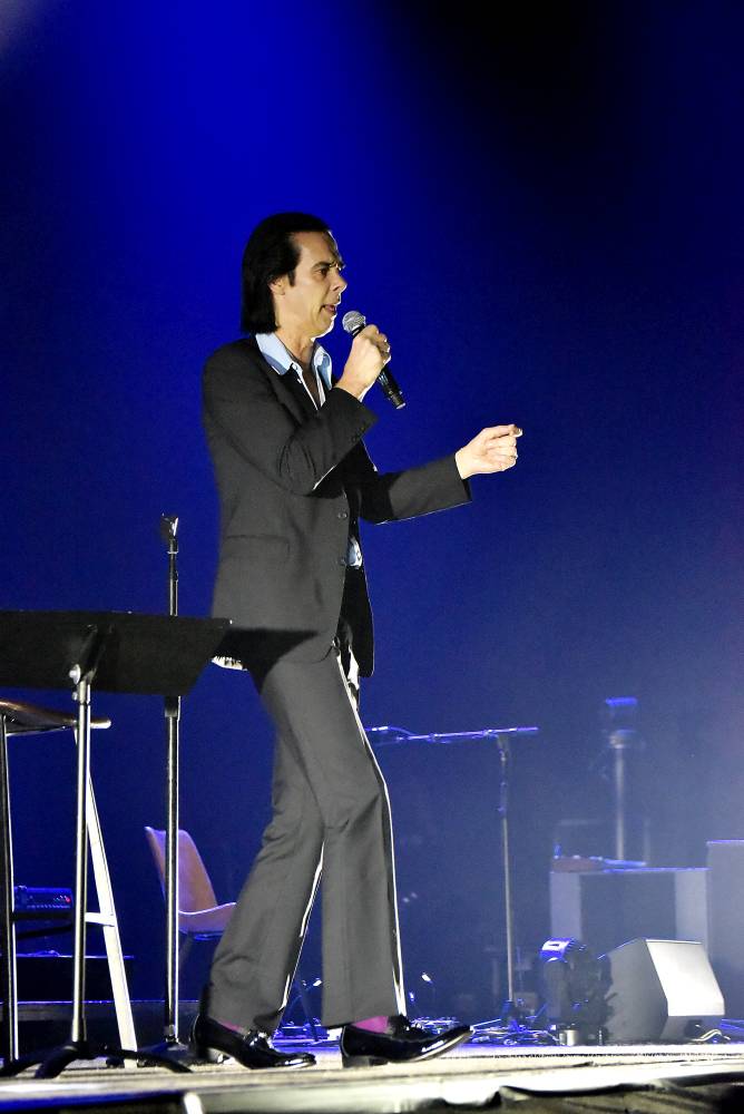 Uhrančivý Nick Cave v Praze druhým objektivem