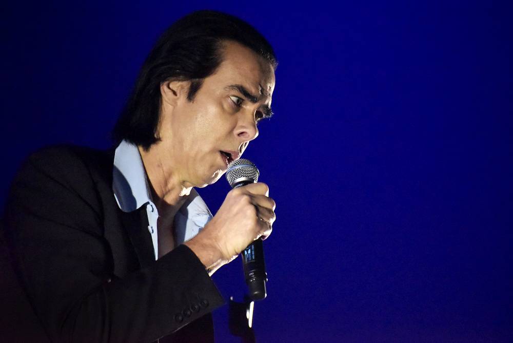 Uhrančivý Nick Cave v Praze druhým objektivem