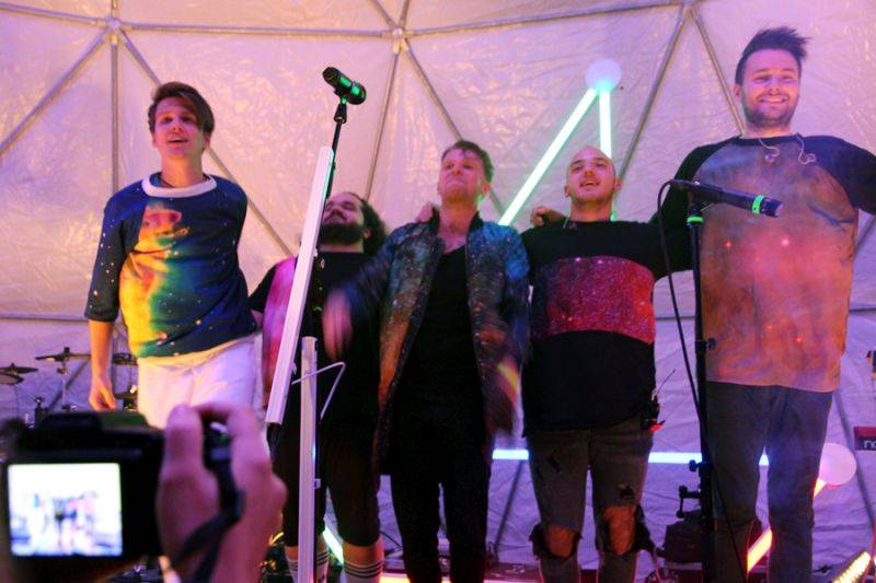 Nebe předvedli v Praze na Výstavišti nebeskou show