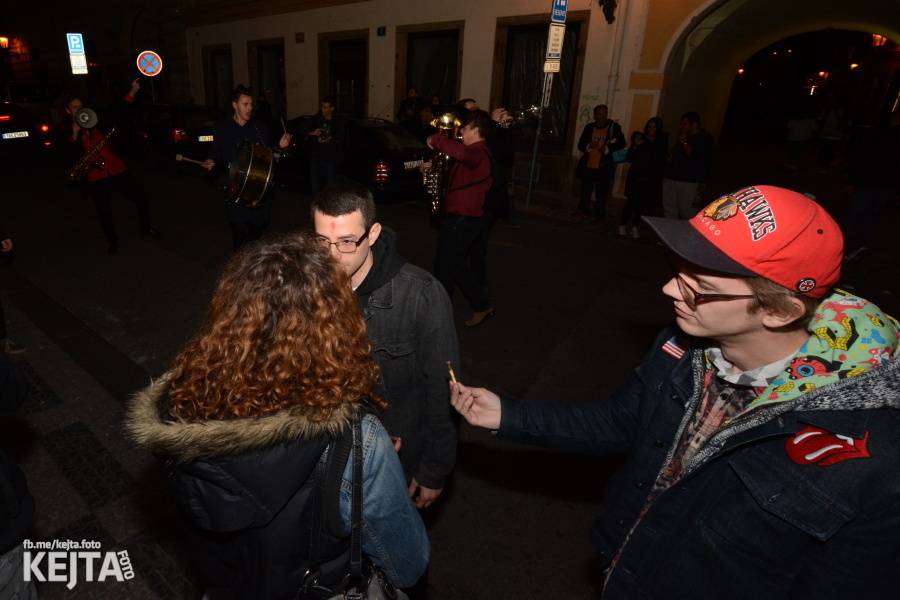 Klub Chapeau Rouge oslavil své 98. narozeniny, zahráli Kapitán Demo, Vložte kočku nebo Ghost Of You