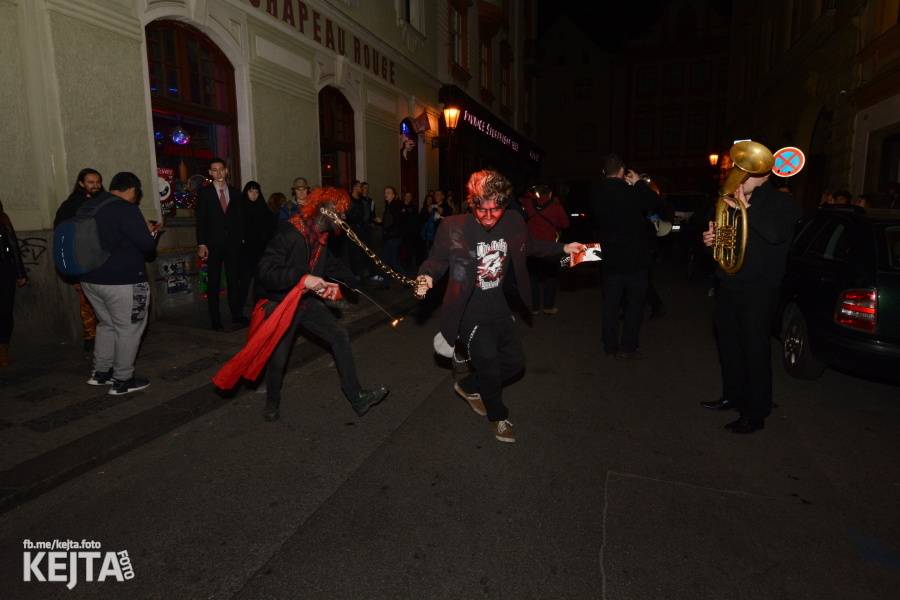 Klub Chapeau Rouge oslavil své 98. narozeniny, zahráli Kapitán Demo, Vložte kočku nebo Ghost Of You