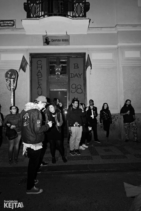 Klub Chapeau Rouge oslavil své 98. narozeniny, zahráli Kapitán Demo, Vložte kočku nebo Ghost Of You