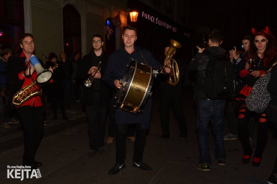 Klub Chapeau Rouge oslavil své 98. narozeniny, zahráli Kapitán Demo, Vložte kočku nebo Ghost Of You