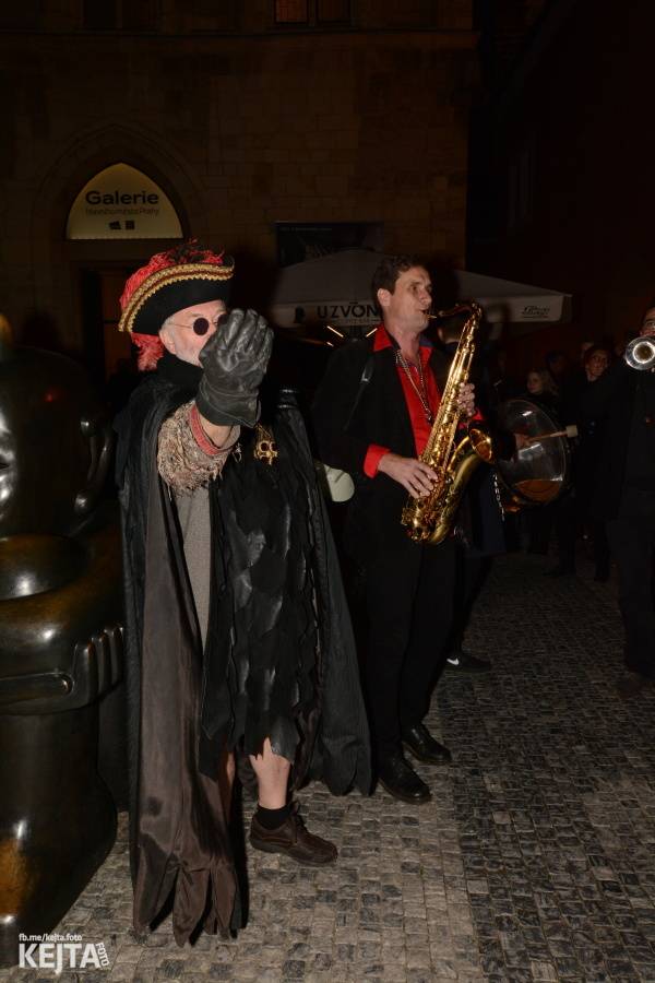 Klub Chapeau Rouge oslavil své 98. narozeniny, zahráli Kapitán Demo, Vložte kočku nebo Ghost Of You