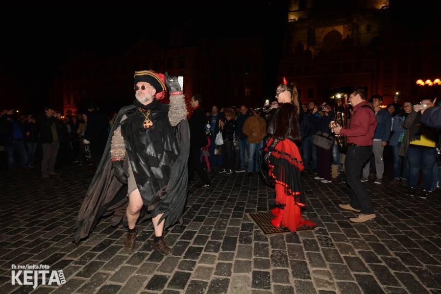 Klub Chapeau Rouge oslavil své 98. narozeniny, zahráli Kapitán Demo, Vložte kočku nebo Ghost Of You