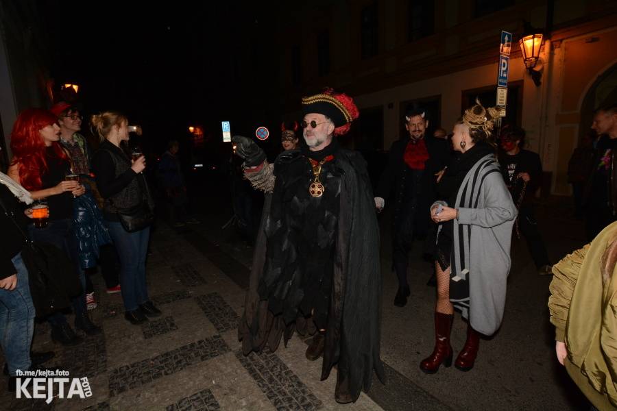 Klub Chapeau Rouge oslavil své 98. narozeniny, zahráli Kapitán Demo, Vložte kočku nebo Ghost Of You