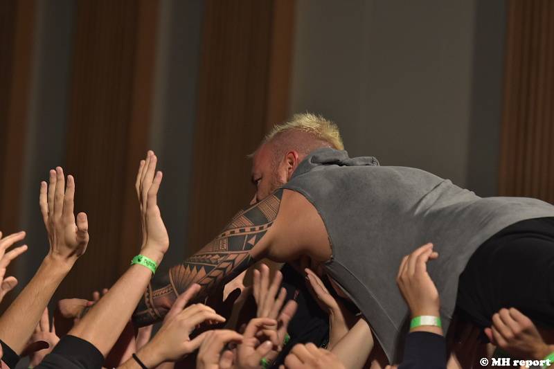 Trautenberk a Cocotte Minute rozpoutali peklo ve vyprodané Šeříkovce