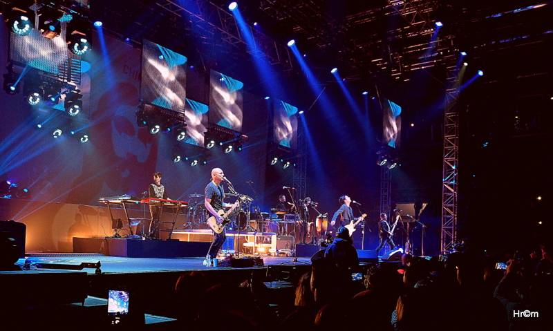 Chinaski vyprodali arénu v Hradci Králové a předvedli ohromující show