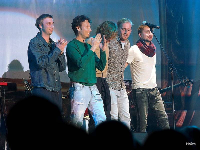 Chinaski vyprodali arénu v Hradci Králové a předvedli ohromující show