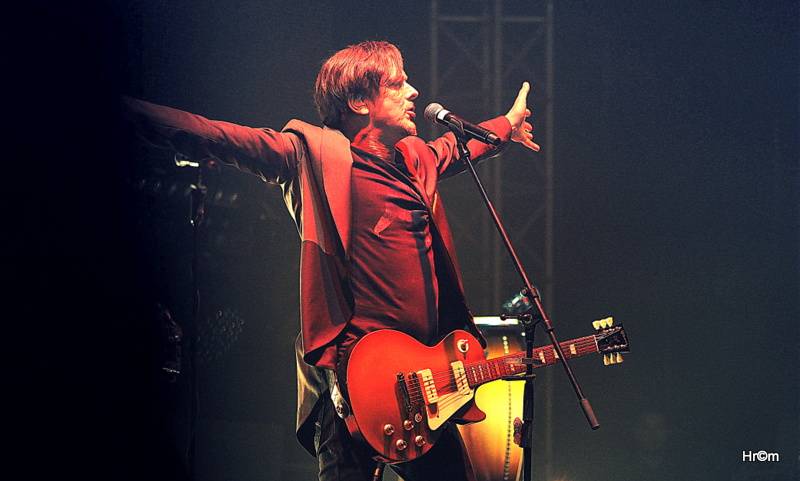 Chinaski vyprodali arénu v Hradci Králové a předvedli ohromující show