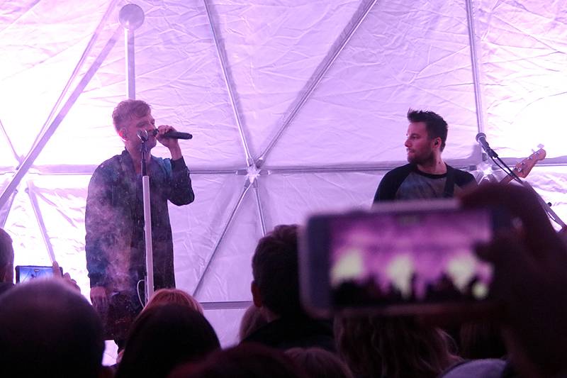 Nebe v Brně rozbalili své kočovné planetárium