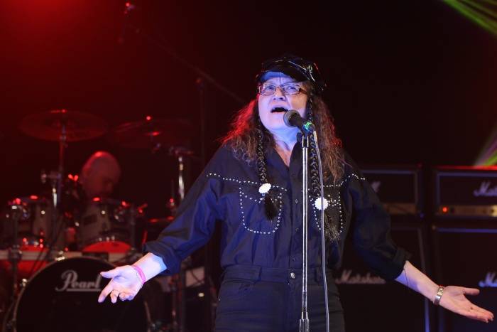 Ferat vstal z popela jako bájný Fénix, v Plzni slavil třicetiny