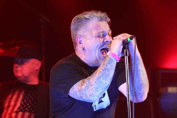 Ferat vstal z popela jako bájný Fénix, v Plzni slavil třicetiny