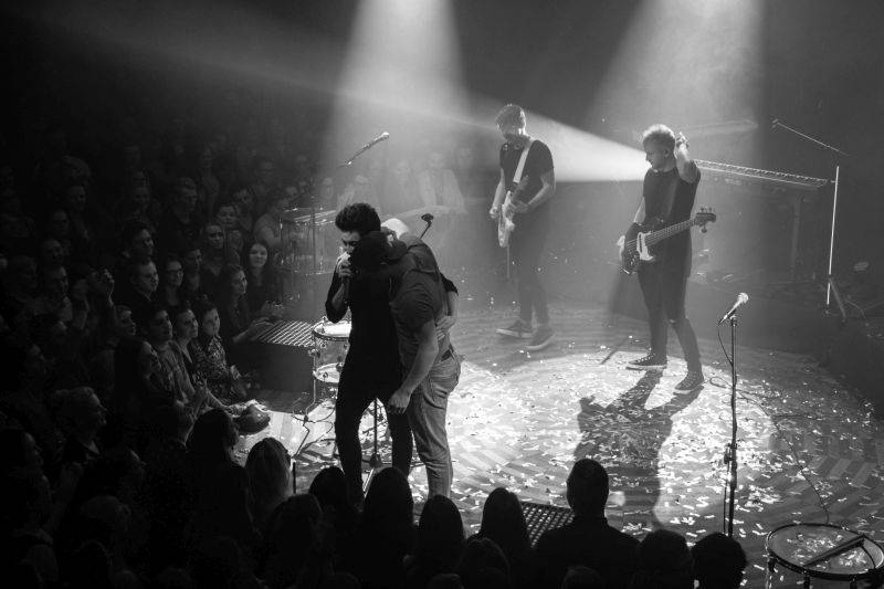 Poetika a Mirai pokřtili své debutové desky, kmotry byli Pokáč a Ewa Farna