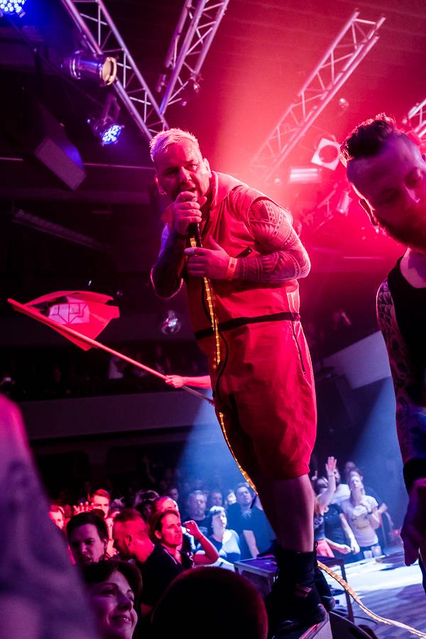 Cocotte Minute udělali bordel ve vyprodaném Lucerna Music Baru