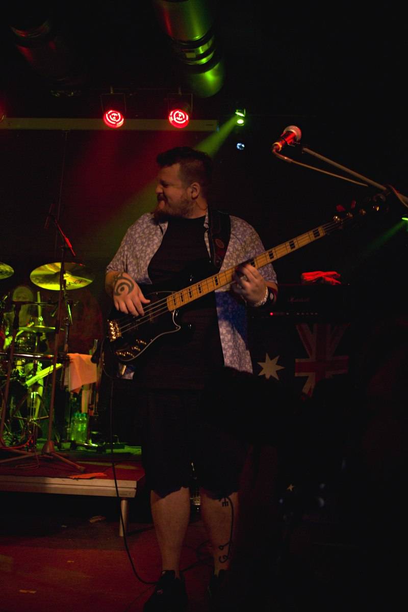 Gaia Mesiah si ochočila Žlutého psa v Pardubicích, divákům naservírovala příval energie