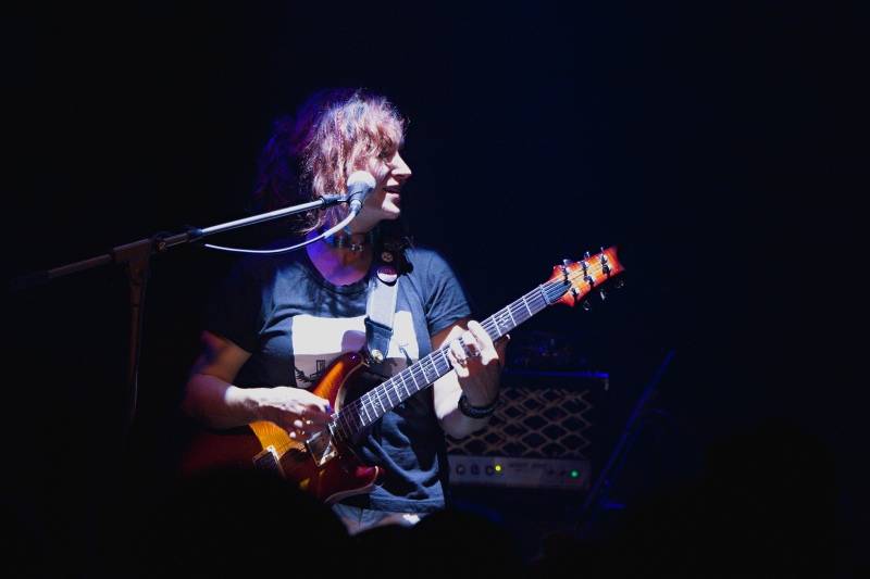 Gaia Mesiah si ochočila Žlutého psa v Pardubicích, divákům naservírovala příval energie