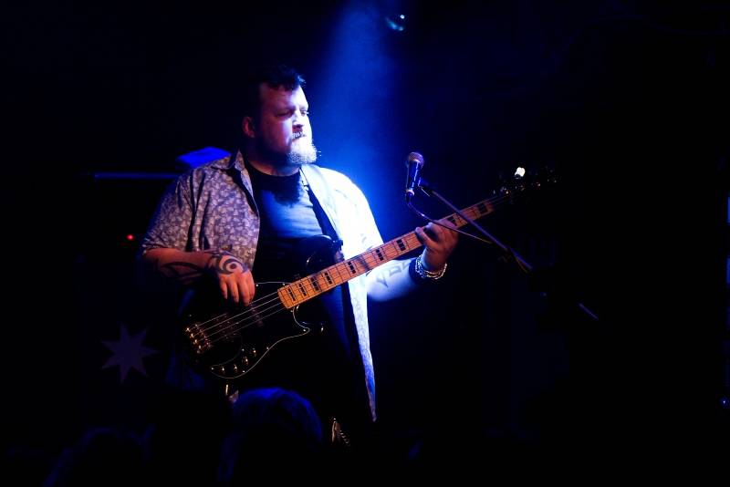 Gaia Mesiah si ochočila Žlutého psa v Pardubicích, divákům naservírovala příval energie