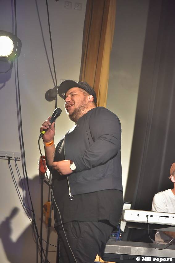 Pekař a Jakub Děkan zazpívali své hity v plzeňské Šeříkovce