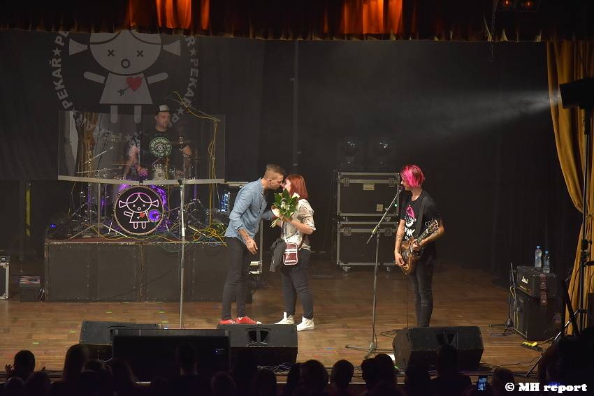 Pekař a Jakub Děkan zazpívali své hity v plzeňské Šeříkovce