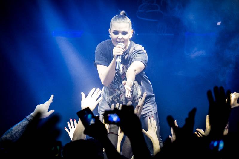 Slovanská rave party v centru Prahy: Little Big přivezli zběsilé taneční rytmy a světelnou show