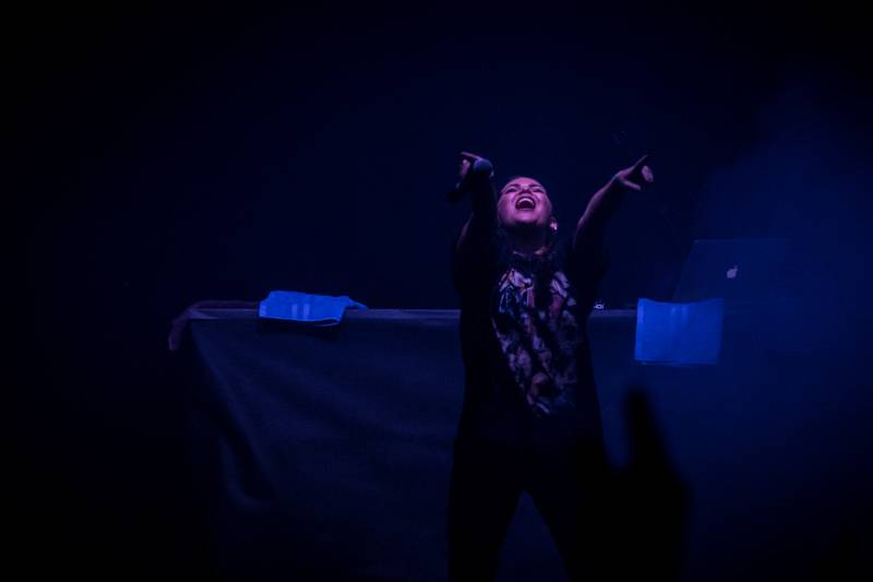 Slovanská rave party v centru Prahy: Little Big přivezli zběsilé taneční rytmy a světelnou show