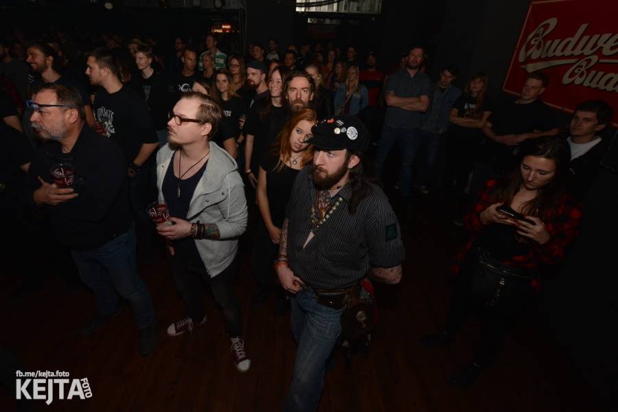 Vyprodané Rock Café: The Rumjacks se vrátili do Prahy