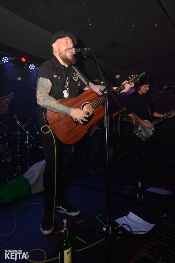 Vyprodané Rock Café: The Rumjacks se vrátili do Prahy